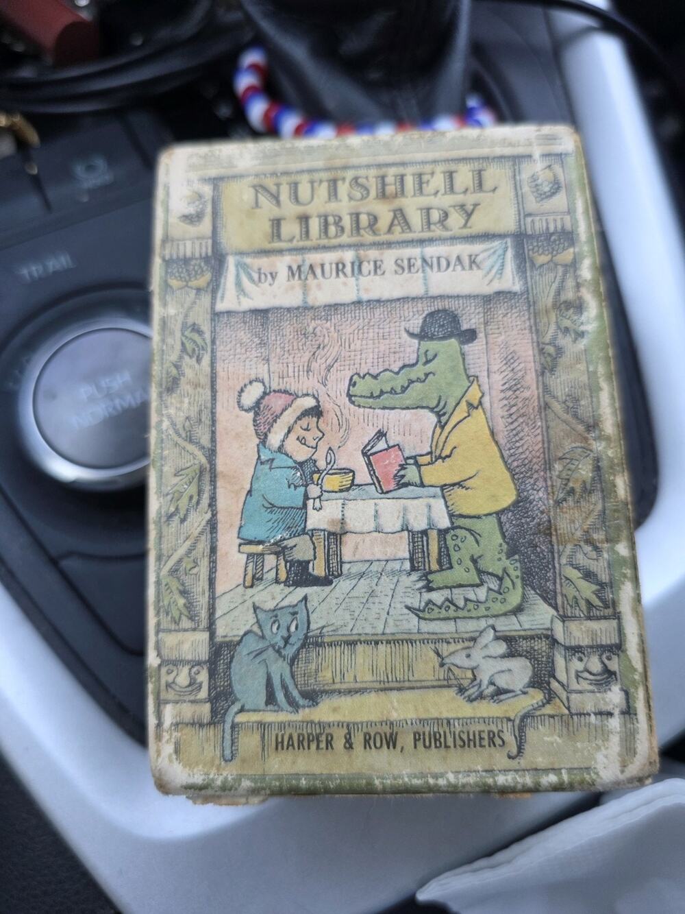 Nutshell Library by Maurice Sendak 1962 4 Mini Books HC w/ Slipcase Cover